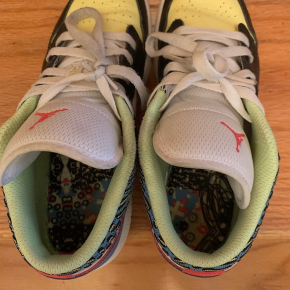 Air Jordan Low Sneakers - Picture 6 of 6